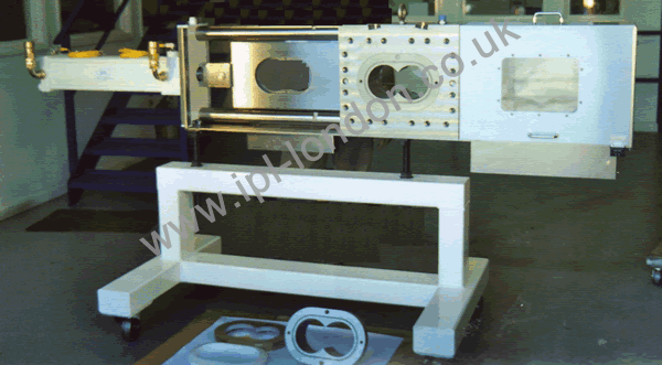 MODEL EASC EXTENDED AREA SCREEN CHANGER